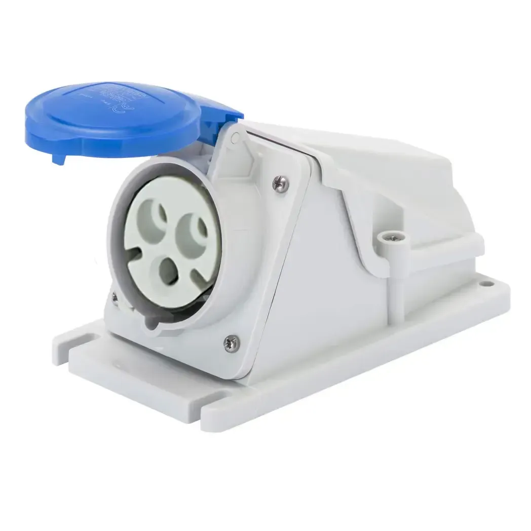 GW62477 - Gewiss 220V 3-Pin 16A Socket IP44